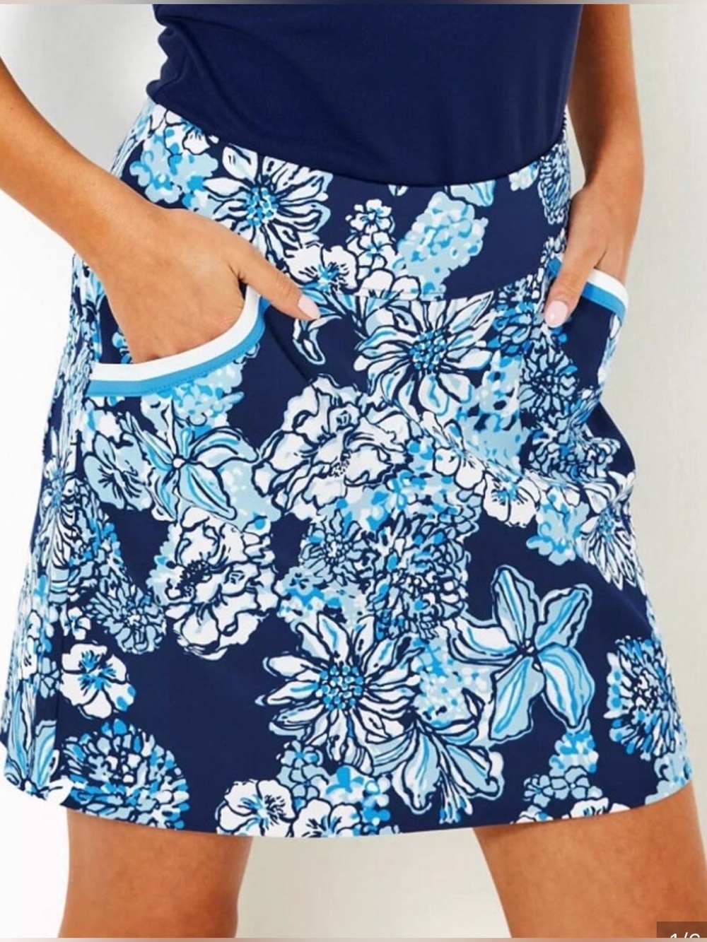New with tags Lilly Pulitzer Navy Monica Skort